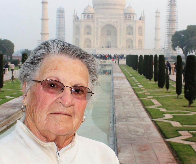 Marilyn Foster at Taj Mahal
