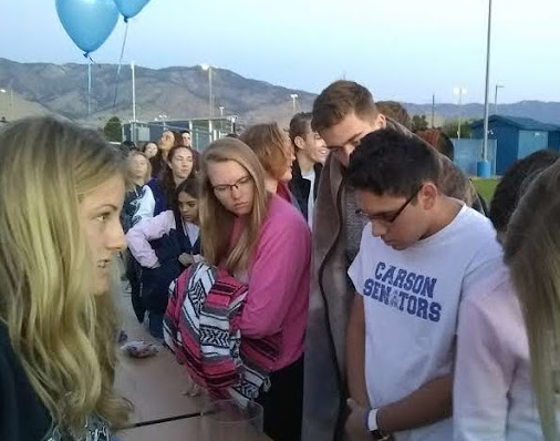 CHS seniors grabbing a bite at Senior Sunrise.