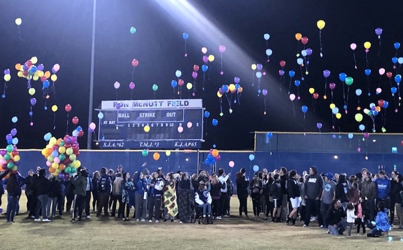 HOSA Future Health Professionals hosted a Memorial Balloon Release.