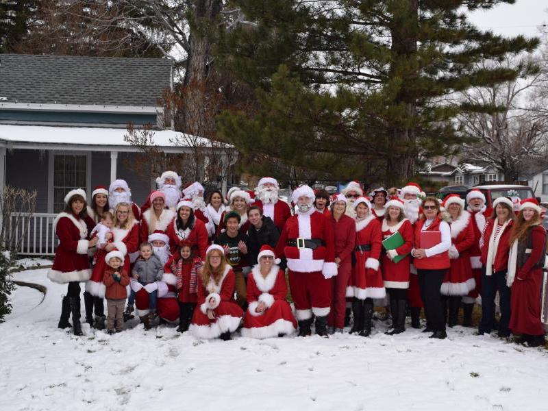 Senior Santa Visits Team 2018