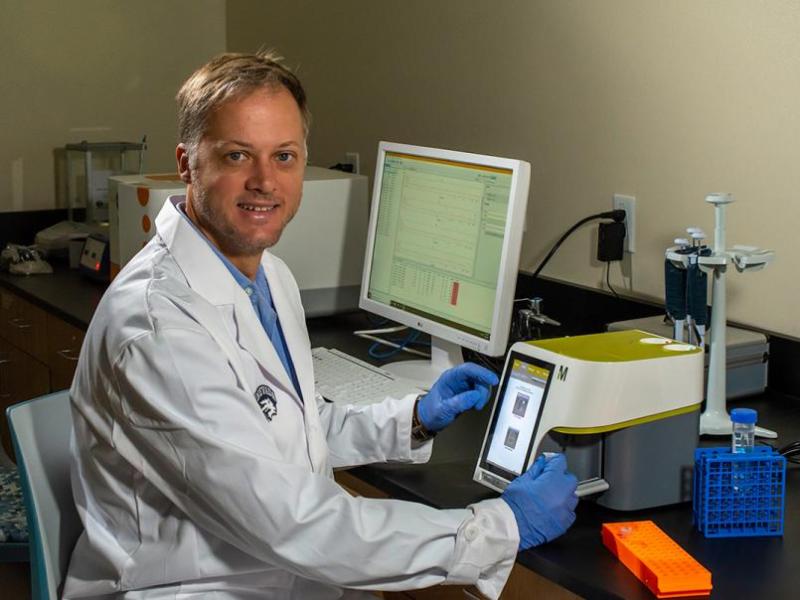Luis Schütz will develop programs in reproductive physiology and epigenetics as part of his research.