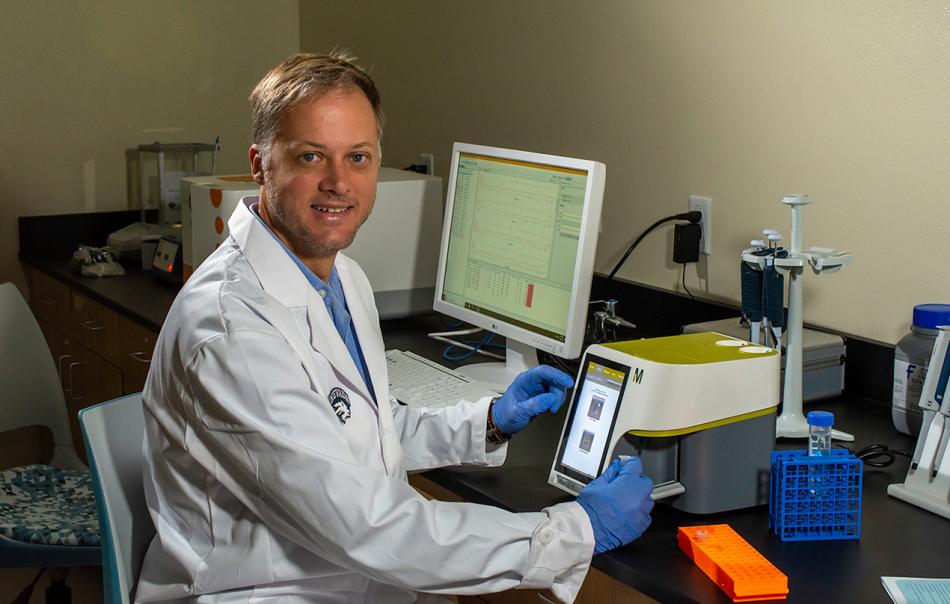 Luis Schütz will develop programs in reproductive physiology and epigenetics as part of his research.