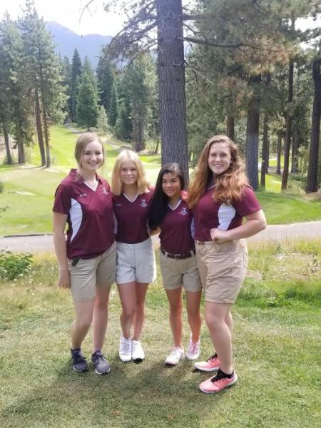 Sierra Lutheran girls golf team. Photo by Katie Allin.