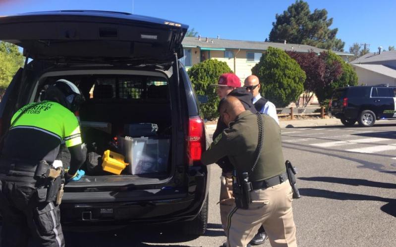 Carson City sheriff's deputies make arrest of man for parole violation, who is a person of interest in a robbery.