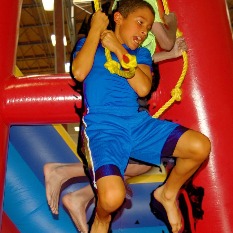 11yo Ninja Daniel on the Rope Swing