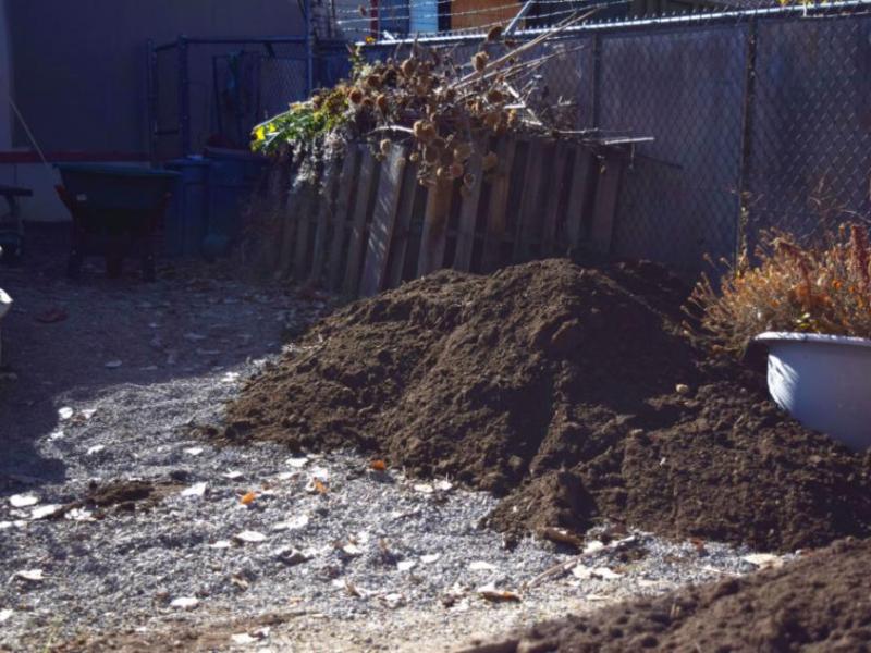 A composting pile. Photo by Ashley Andrews, Grow Your Own Nevada