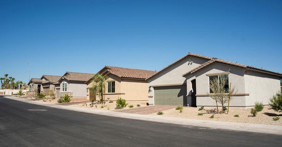 A row of homes as seen in Henderson on Sept. 3, 2020. (Daniel Clark/The Nevada Independent)