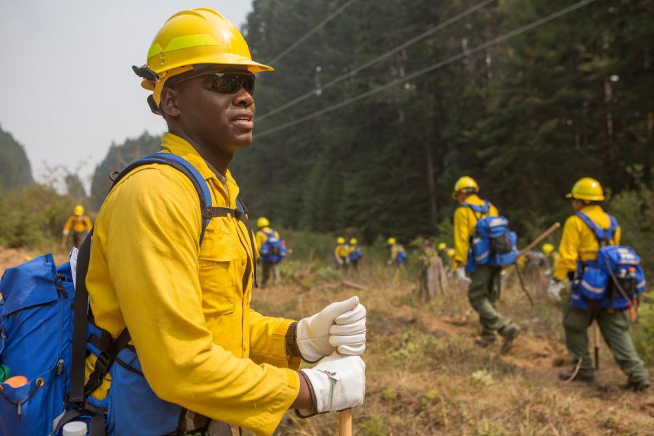Around 200 active-duty U.S. Army soldiers will assist with wildfire suppression efforts. Photo via NIFC