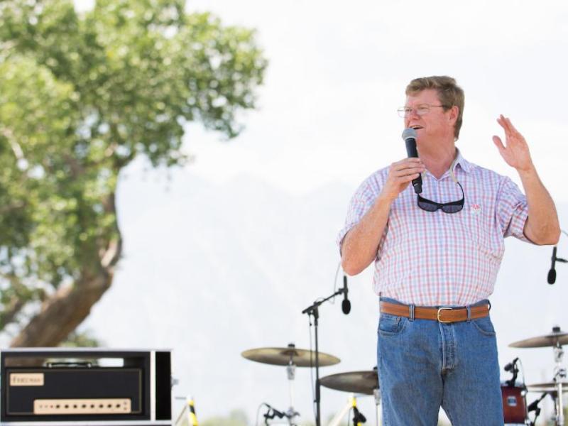 Republican Rep. Mark Amodei speaks at Adam Laxalt's annual Basque Fry in 2017. Photo by David Calvert for The Nevada Independent