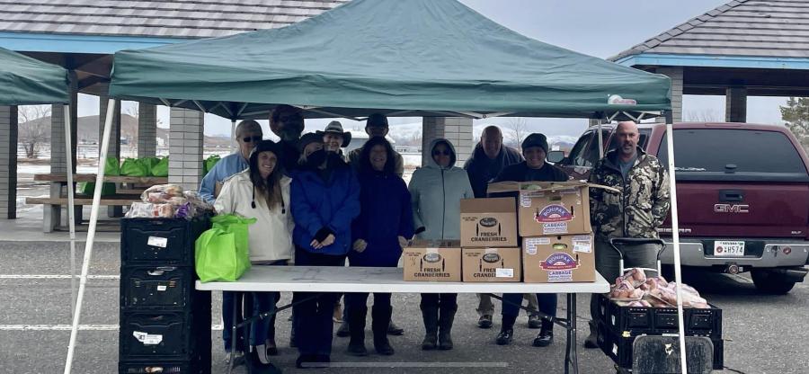 Yerington Food Pantry volunteers