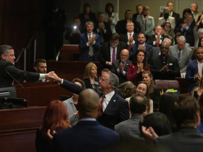 Gov. Lombardo shakes hands with Assembly Speaker-Designate Steve Yeager. David Calvert/Nevada Independent