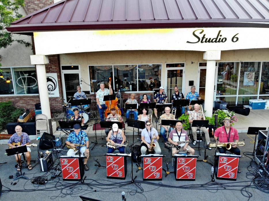 RoseBud's Dance Band