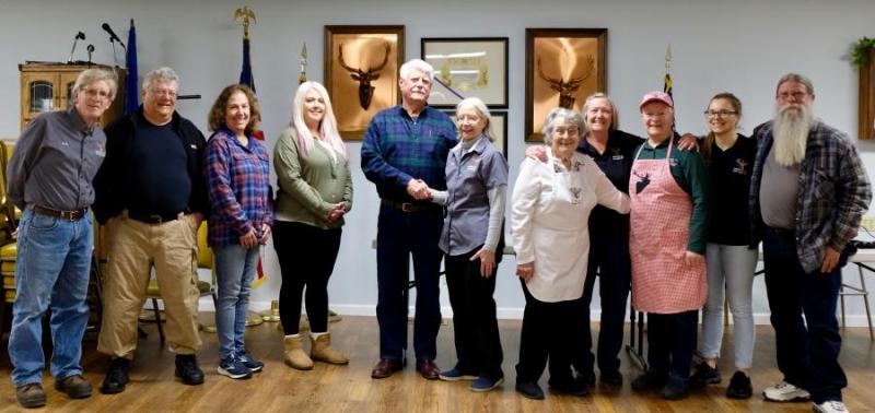 (L-R) Ken Haffey (Elk), Dan Lively (Elk), Linda Flaherty (NOTS), Jodi Miller (NOTS), Craig LaGier (NOTS), Nancy Haffey (Elk), Ca