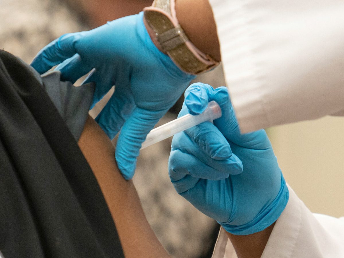 Letter: Trump’s vaccine executive order isn’t just misguided, it’s dangerous