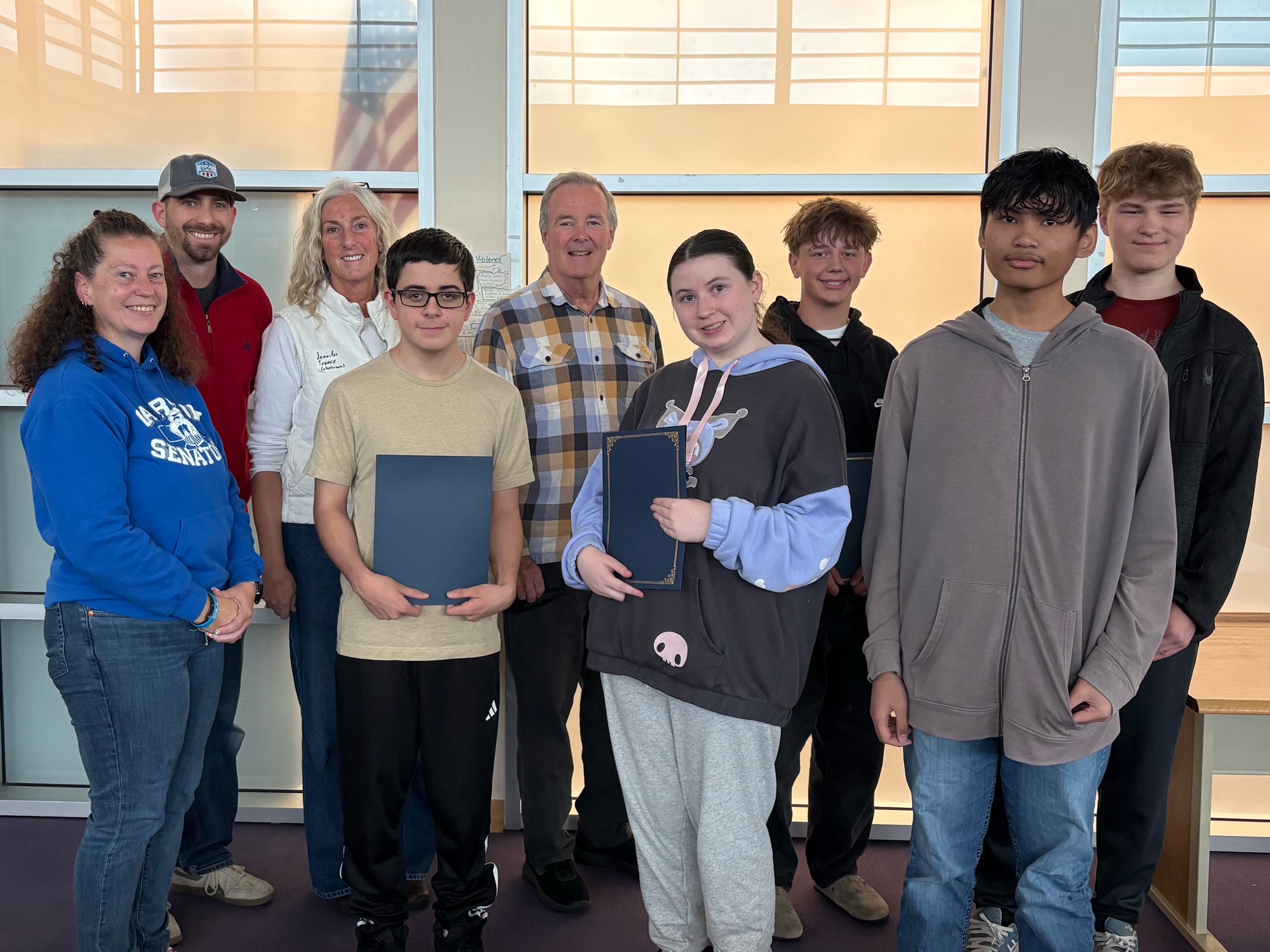 Carson High FBLA and marketing launch website for student-produced magazine Entrepreneurs in Action