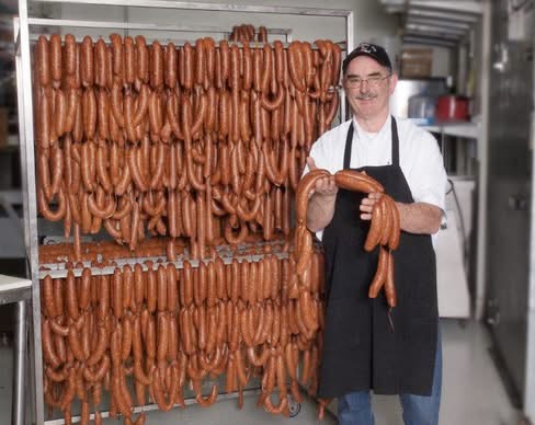 Villa Basque Deli’s Pete Coscarart, Chorizo legend, shepherd and dedicated grandpa, dies