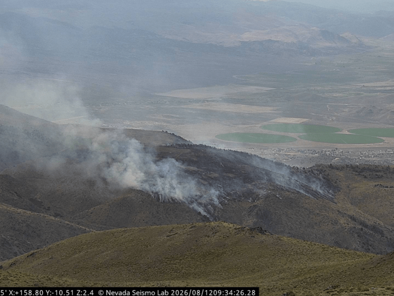 Eagle Fire burning south of Gardnerville, Topaz Lake closes to allow for aircraft water access