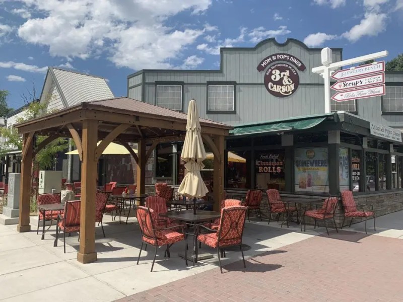 New dinner downtown: Mom and Pop’s Diner to expand hours beginning October 22