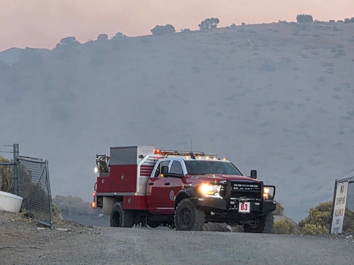 Carson City landfill fire contained inside dump perimeter