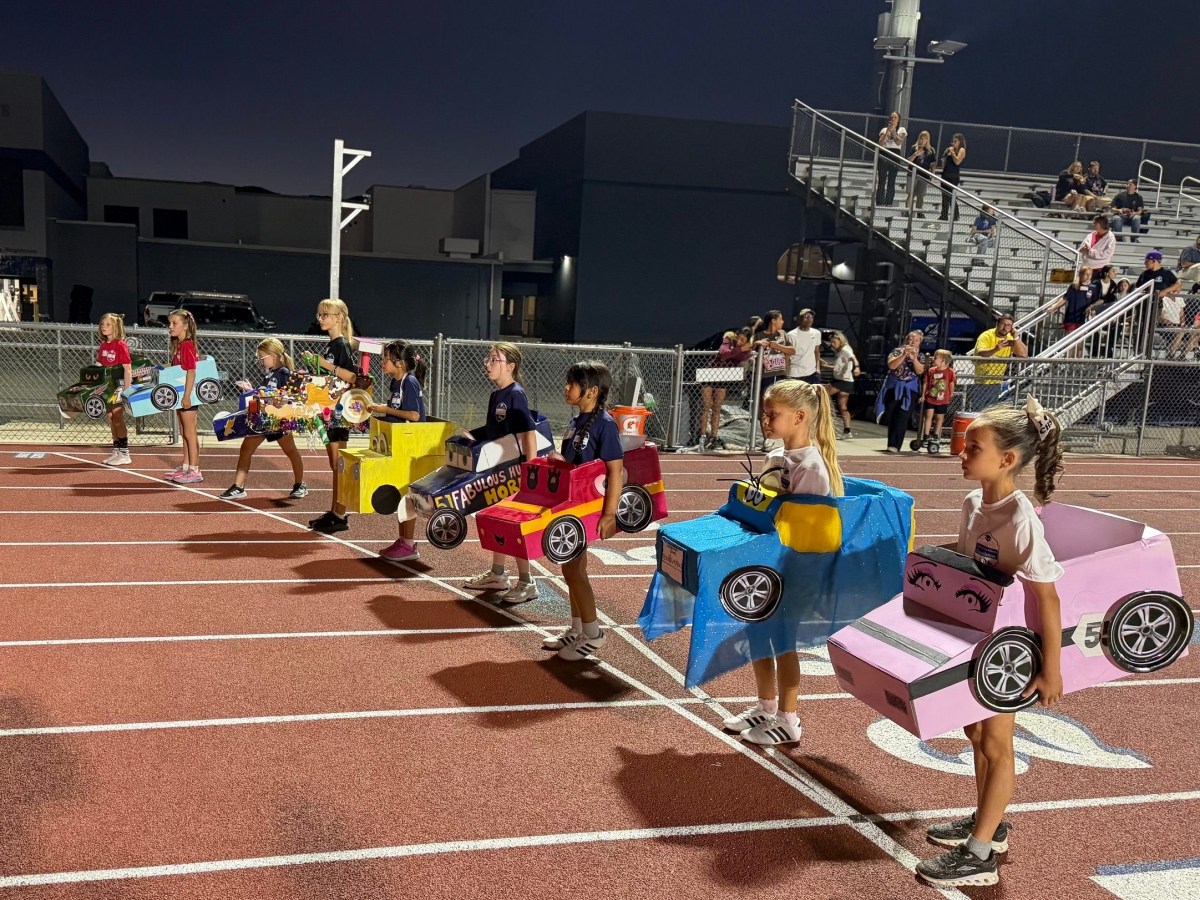 Cardboard Cars, Fast Feet Fuel the CARSON 400 Fundraising Event