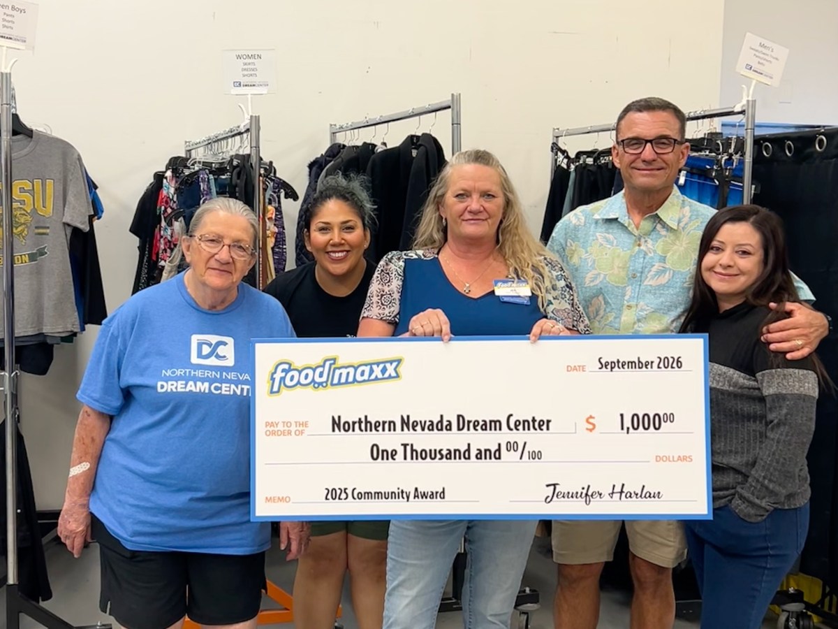 Carson City FoodMaxx manager chooses Northern Nevada Dream Center for $1,000 donation